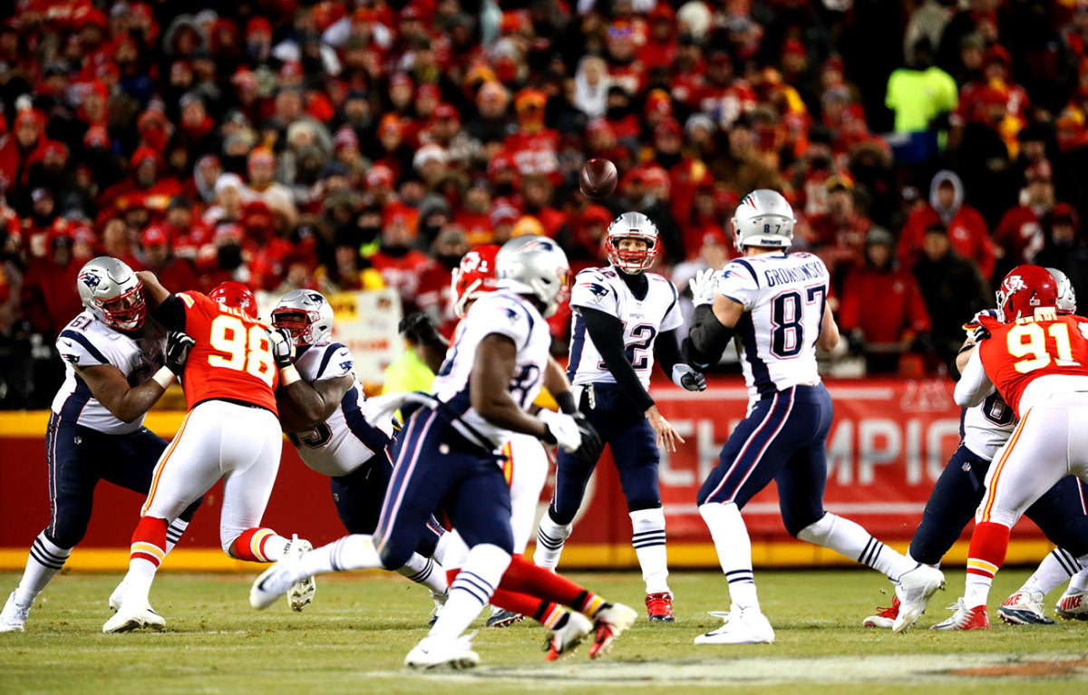 pats-brady-pass.jpg